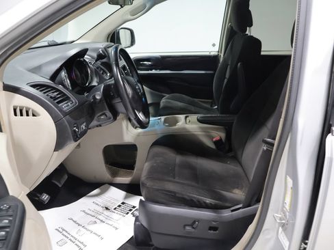 Used 2012 Dodge Grand Caravan Crew w/ Crew Value Pkg FWD image 11