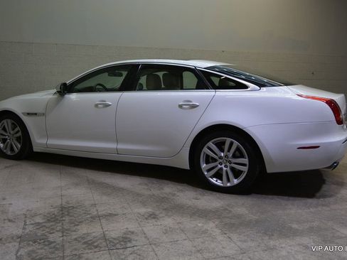 Used 2012 Jaguar XJ L image 29