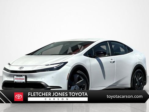 Used 2024 Toyota Prius LE FWD image 1