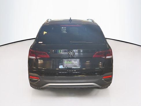 Used 2024 Volkswagen Taos SE w/ Black Wheel Plus Package image 7