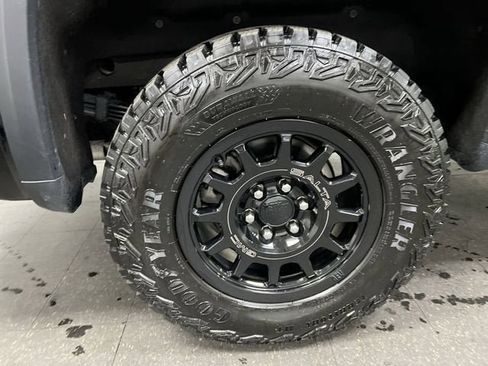 Certified 2024 GMC Sierra 1500 AT4X w/ AT4X AEV Edition AWD/4WD image 33