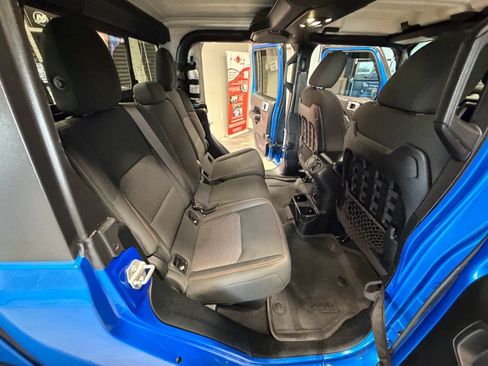 Used 2021 Jeep Gladiator Mojave w/ Trailer Tow Package AWD/4WD image 49