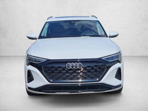 Certified 2024 Audi Q8 e-tron Prestige w/ Prestige Package AWD/4WD image 2