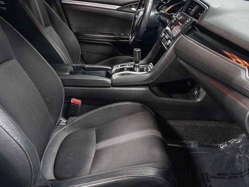 Used 2019 Honda Civic Sport image 18