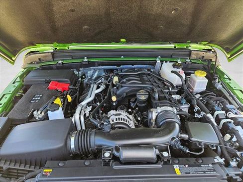 Used 2025 Jeep Gladiator Sport AWD/4WD image 23