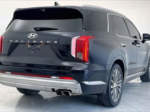 Used 2023 Hyundai Palisade Calligraphy image 14
