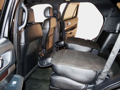 Used 2016 Ford Explorer Platinum AWD/4WD image 60