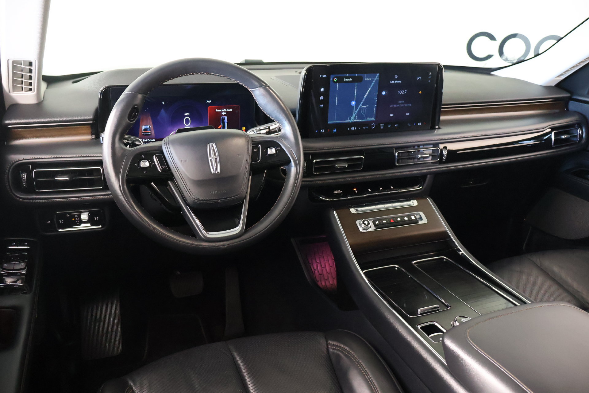 Used 2025 Lincoln Aviator Reserve w/ Jet Appearance Package AWD/4WD image 2