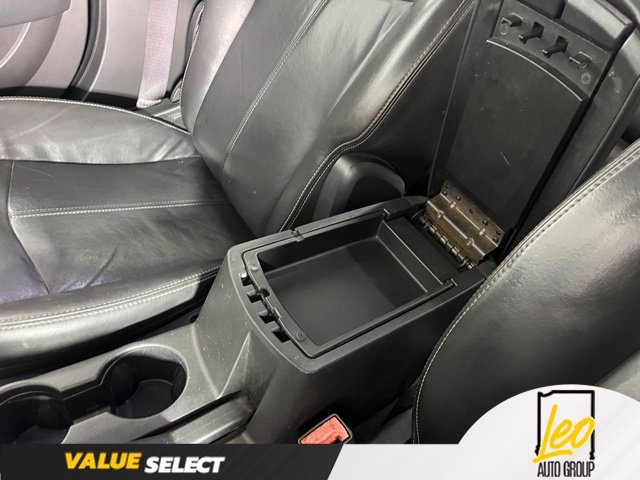 Used 2010 Chrysler Sebring Touring w/ Hands-Free Convenience Group FWD image 20