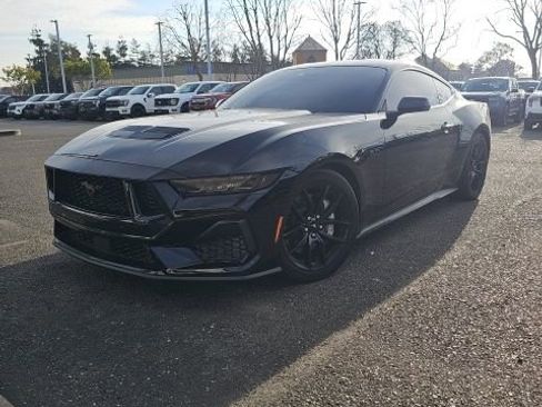 Used 2025 Ford Mustang GT Premium image 15