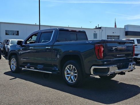 Used 2020 GMC Sierra 1500 SLT w/ SLT Premium Package AWD/4WD image 4