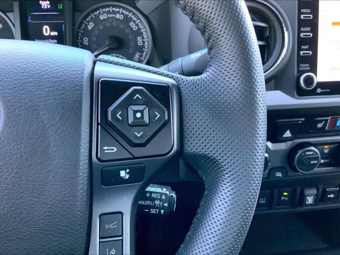 Used 2022 Toyota Tacoma TRD Off-Road w/ TRD Premium Off Road Package image 24