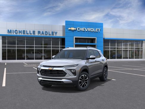 New 2026 Chevrolet TrailBlazer LT w/ LT Cold Weather Package AWD/4WD image 8
