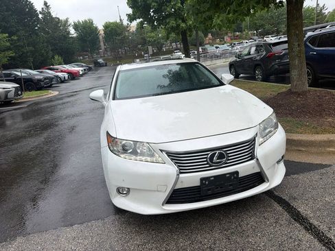 Used 2014 Lexus ES 350 w/ Luxury Package FWD image 5