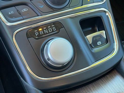 Used 2015 Chrysler 200 C w/ Navigation & Sound Group I image 20