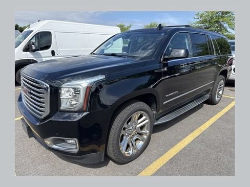 Used 2016 GMC Yukon XL SLT w/ Premium Edition AWD/4WD image 1