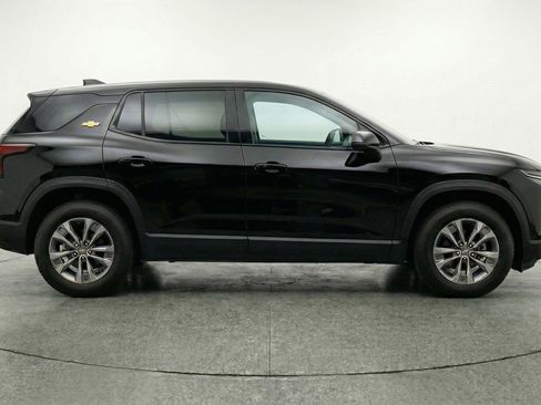 Used 2025 Chevrolet Equinox LT image 11