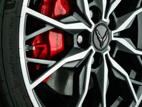 Used 2024 Chevrolet Corvette Stingray Coupe w/ Chrome Exterior Badge Package image 23