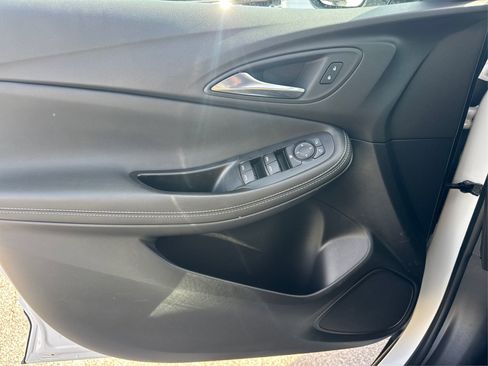 Used 2023 Buick Encore GX Preferred w/ Cold Weather Comfort Package image 25