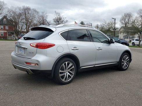 Used 2017 INFINITI QX50 2WD w/ Deluxe Touring Package image 2