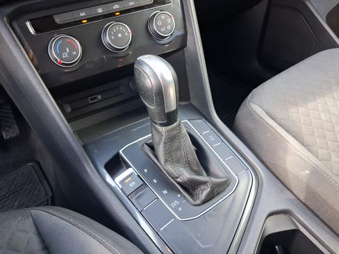Used 2018 Volkswagen Tiguan S FWD image 18
