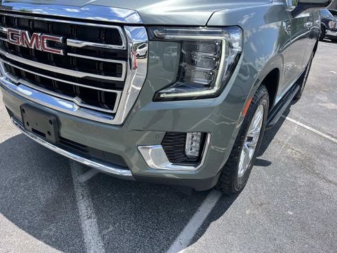 Used 2023 GMC Yukon SLT AWD/4WD image 11