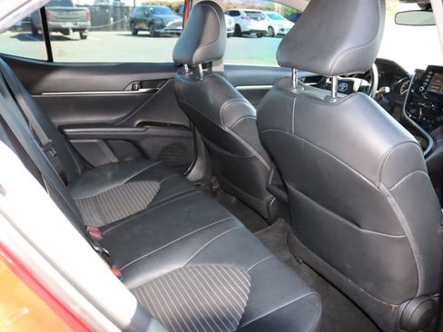 Used 2021 Toyota Camry SE FWD image 24