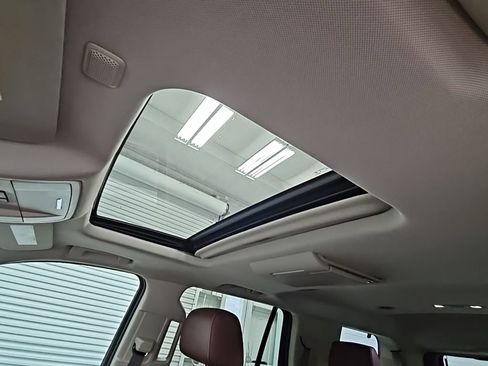 Used 2016 Chevrolet Tahoe LTZ image 30