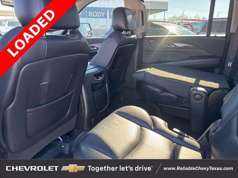 Used 2019 Cadillac Escalade ESV Premium Luxury image 14
