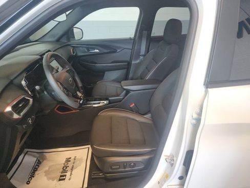 Used 2023 Chevrolet TrailBlazer RS image 9