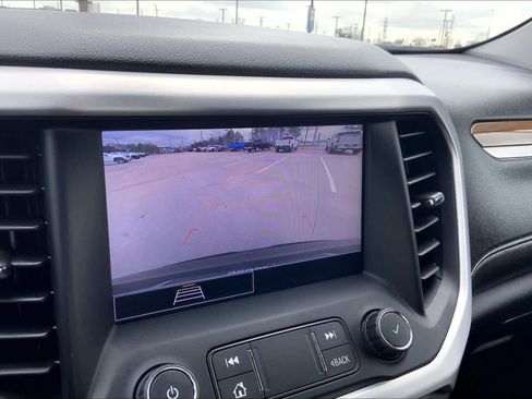 Used 2021 GMC Acadia SLE w/ LPO, Floor Liner Package image 28