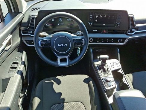 Used 2024 Kia Sportage LX image 14