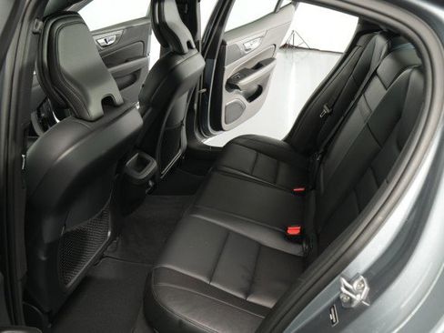 Used 2019 Volvo S60 T6 Momentum AWD/4WD image 39
