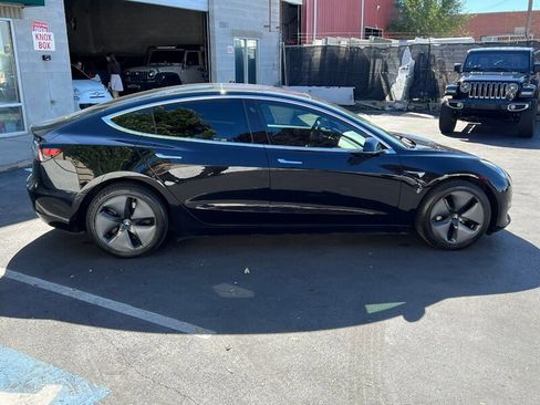 Used 2018 Tesla Model 3 Long Range image 8
