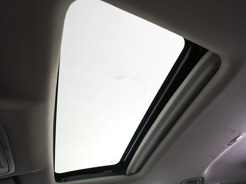 Used 2024 Honda CR-V EX-L image 25