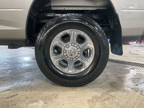 Used 2023 RAM 2500 Big Horn w/ Level 1 Equipment Group image 18