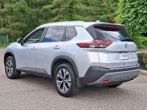 Certified 2023 Nissan Rogue SV w/ SV Premium B Package AWD/4WD image 6