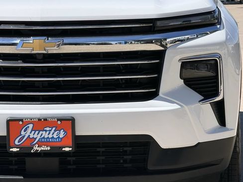 Certified 2026 Chevrolet Traverse LT FWD image 9