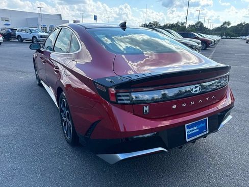Used 2024 Hyundai Sonata SEL FWD image 4