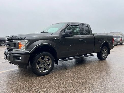 Used 2018 Ford F150 XLT w/ Equipment Group 302A Luxury AWD/4WD image 10