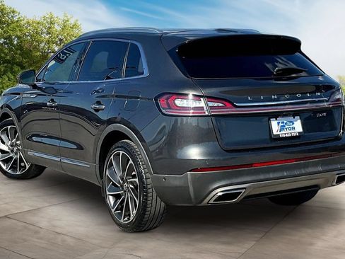 Used 2019 Lincoln Nautilus Reserve FWD image 12