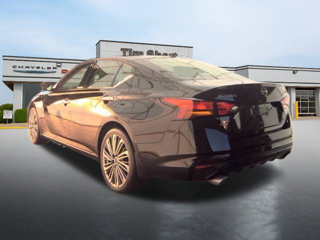Used 2024 Nissan Altima 2.5 SL AWD/4WD image 5