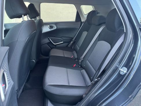 Used 2025 Kia Soul LX w/ LX Technology Package image 23