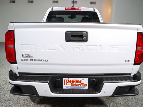 Used 2021 Chevrolet Colorado LT w/ Safety Package image 8