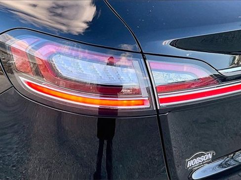 Used 2023 Lincoln Nautilus AWD w/ Premium Package image 29