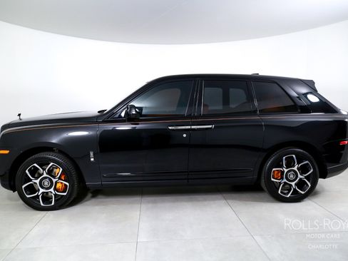Certified 2023 Rolls-Royce Cullinan Black Badge AWD/4WD image 3