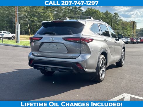Used 2026 Toyota Highlander XLE AWD/4WD image 5