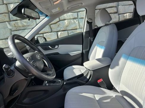 Used 2023 Hyundai Kona SEL w/ Convenience Package AWD/4WD image 8