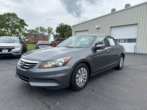 Used 2011 Honda Accord LX image 3