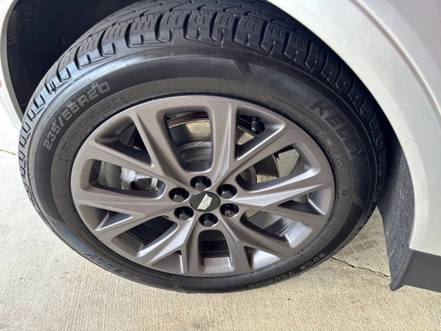 Used 2019 Cadillac XT5 Platinum AWD/4WD image 38